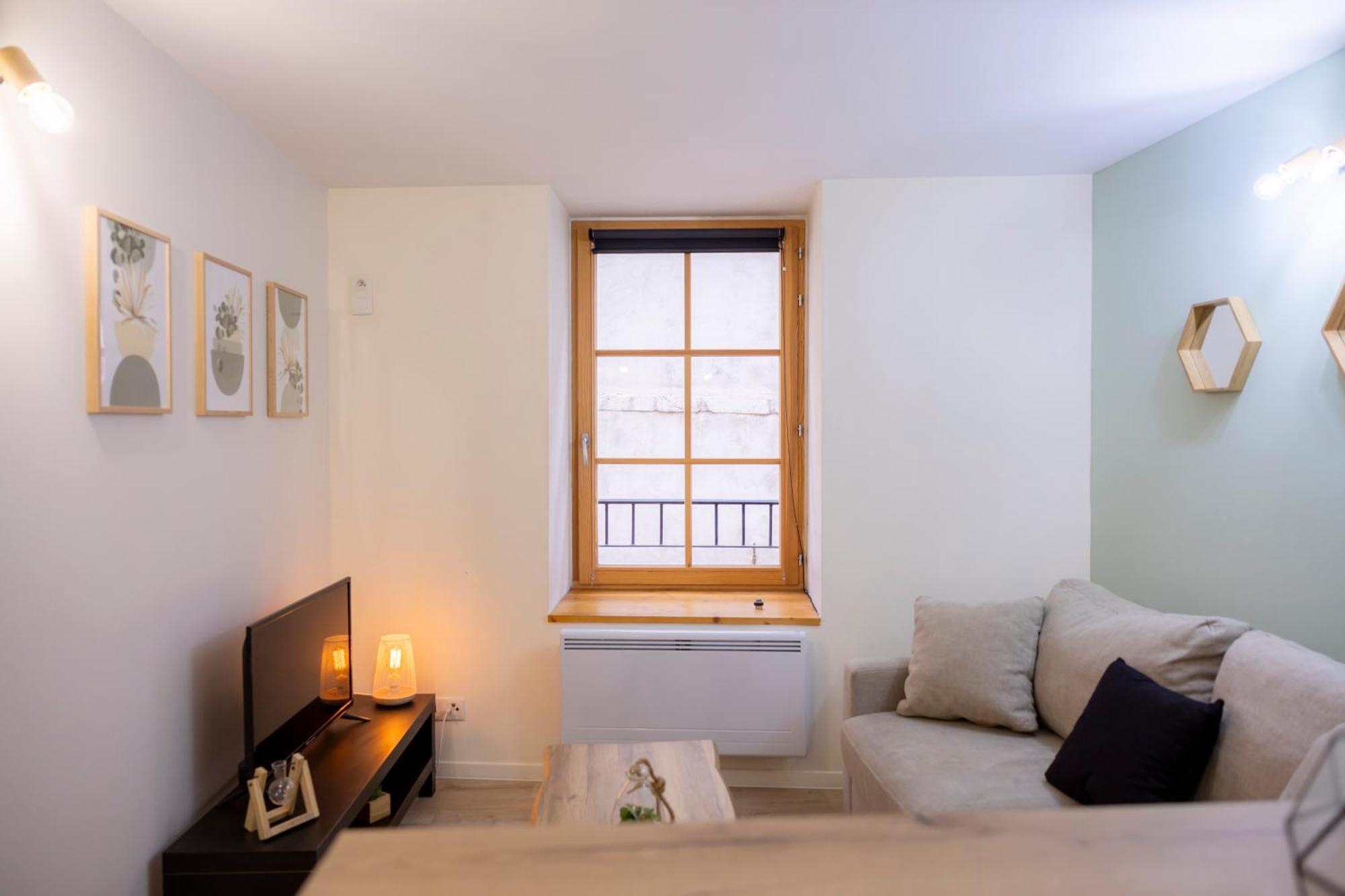 Apartamento T2 Au Coeur Du Centre Historique De Briancon #3 Exterior foto