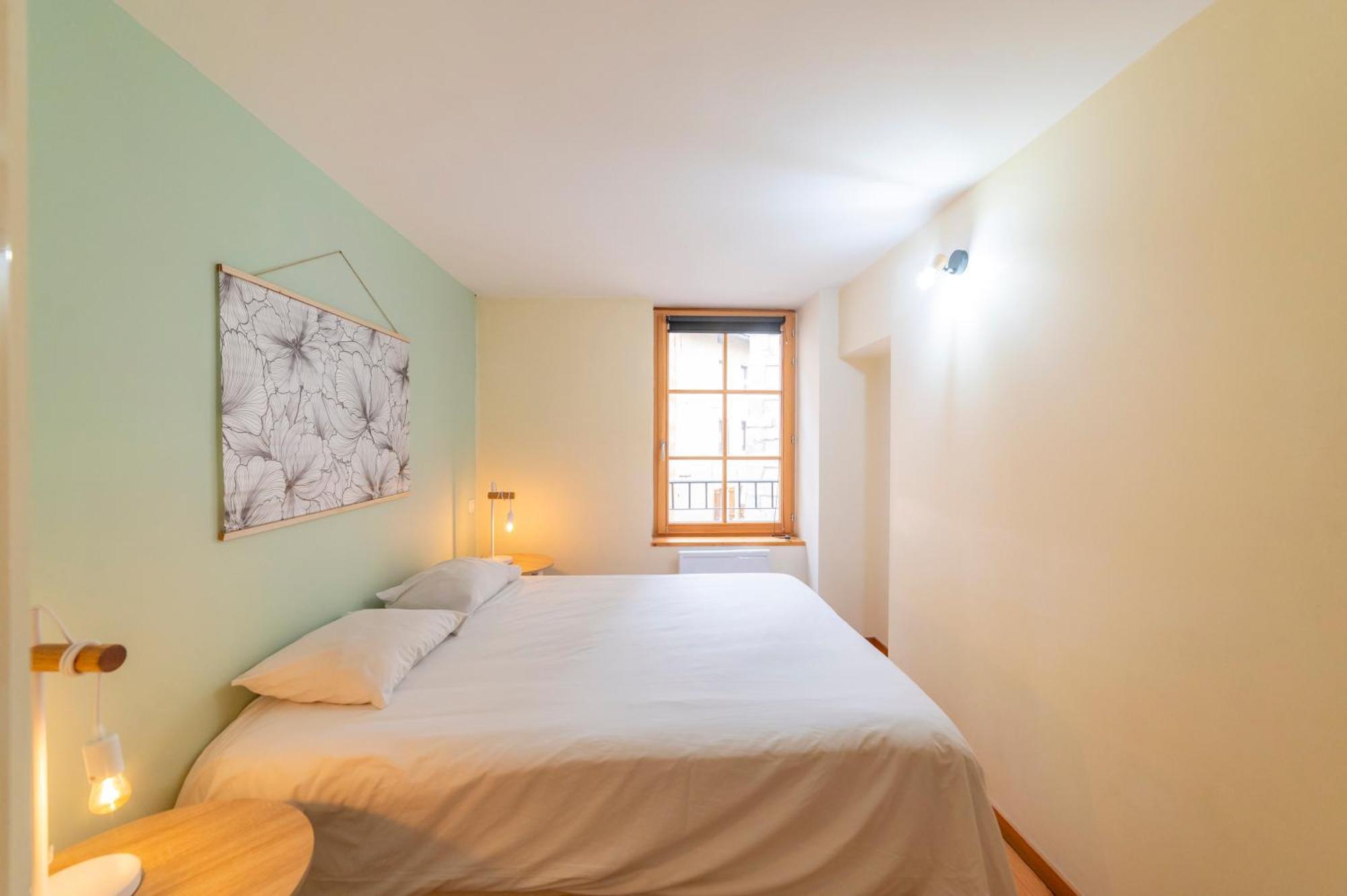 Apartamento T2 Au Coeur Du Centre Historique De Briancon #3 Exterior foto