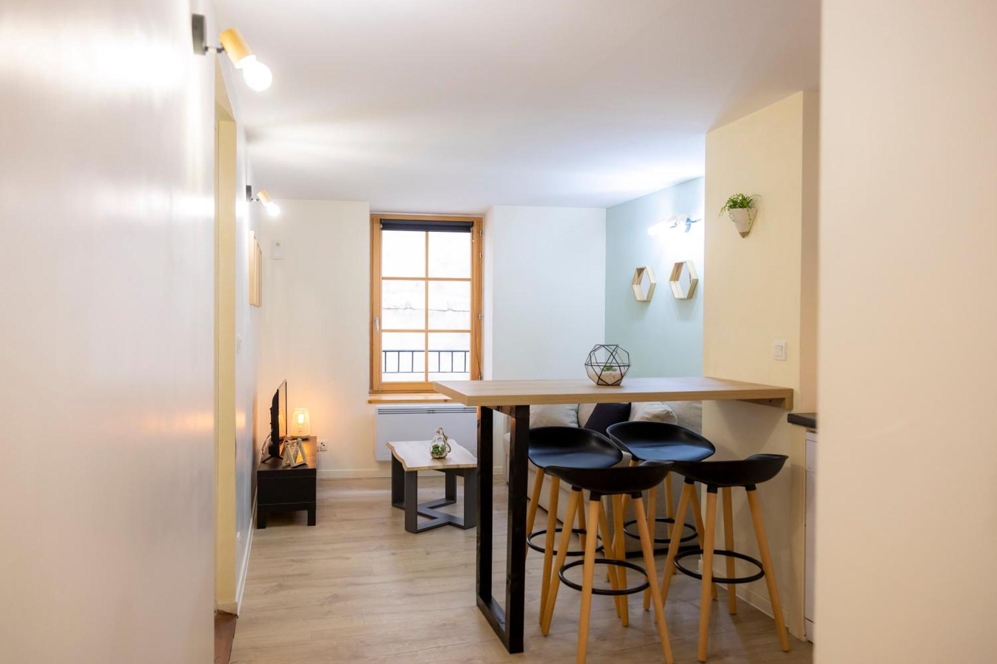 Apartamento T2 Au Coeur Du Centre Historique De Briancon #3 Exterior foto